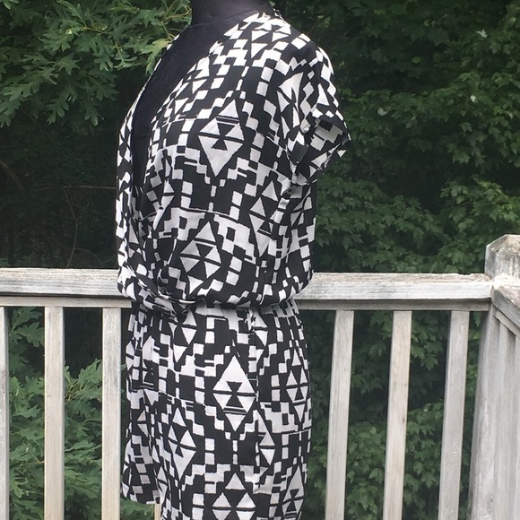 Romeo and Juliet Couture romper - Picture 4 of 8